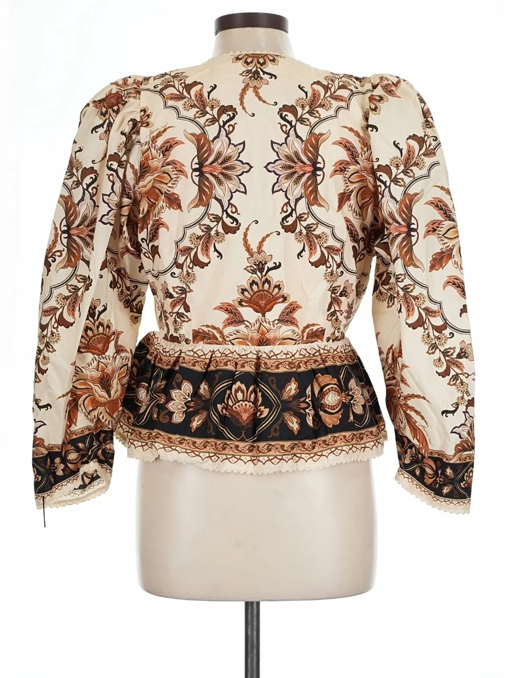 FARM Rio Majestic Garden Lace Puff Sleeve Blouse.
